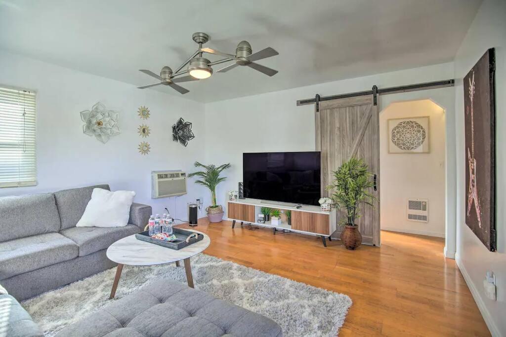 Gorgeous Pacific Beach And Mission Bay Home. Walking Distance To The Bay And Golf Course. *