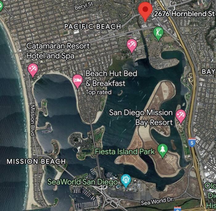 Gorgeous Pacific Beach And Mission Bay Home. Walking Distance To The Bay And Golf Course. San Diego